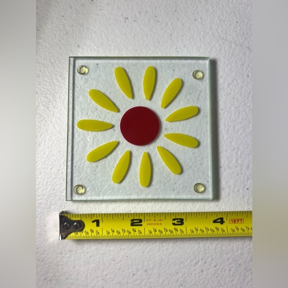Set of 4 Yellow Flower Glass Coasters - Picture 6 of 9